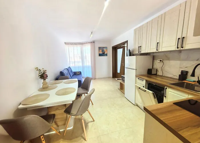 Sunny Dream Family Apartment *